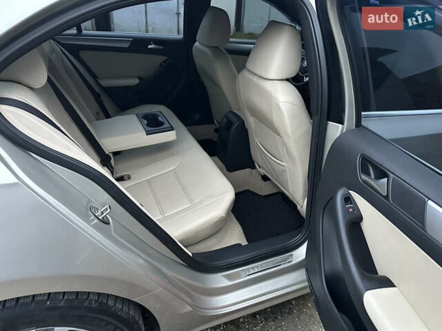 Жовтий Фольксваген Джетта, об'ємом двигуна 1.8 л та пробігом 128 тис. км за 11500 $, фото 8 на Automoto.ua