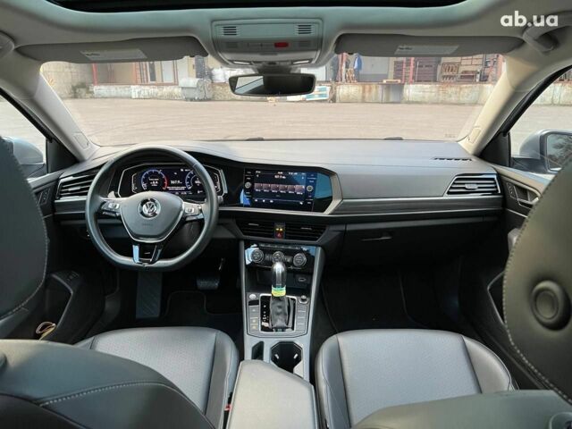 Фольксваген Джетта 2019 в Сумах на Automoto.ua Серый Фольксваген Джетта, объемом двигателя 1.4 л и пробегом 54 тыс. км за 19500 $, фото 18 на Automoto.ua