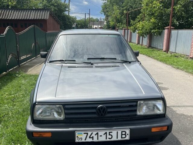 Серый Фольксваген Джетта, объемом двигателя 1.6 л и пробегом 254 тыс. км за 900 $, фото 1 на Automoto.ua