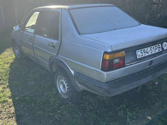 Сірий Фольксваген Джетта, об'ємом двигуна 1.6 л та пробігом 200 тис. км за 308 $, фото 1 на Automoto.ua