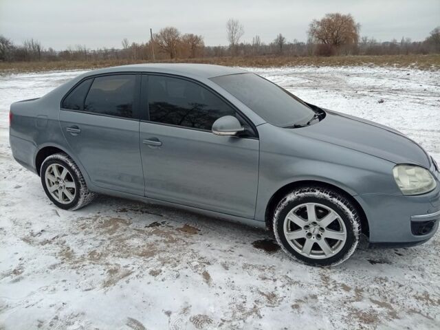 Сірий Фольксваген Джетта, об'ємом двигуна 1.6 л та пробігом 300 тис. км за 4800 $, фото 7 на Automoto.ua