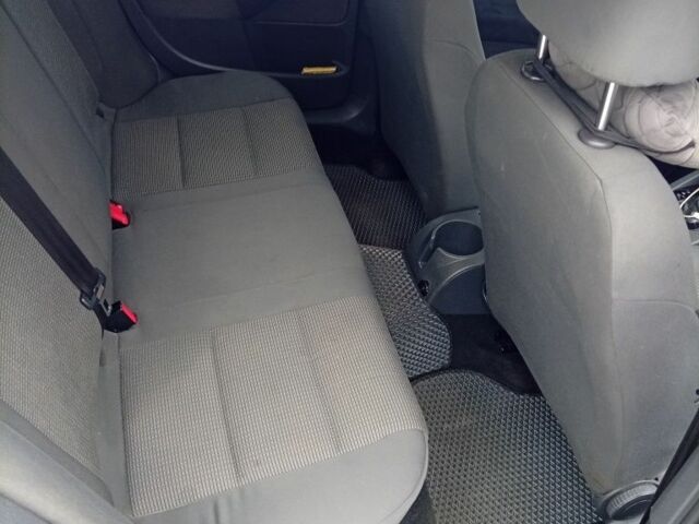 Сірий Фольксваген Джетта, об'ємом двигуна 1.6 л та пробігом 300 тис. км за 4800 $, фото 5 на Automoto.ua