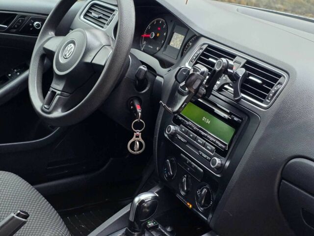 Серый Фольксваген Джетта, объемом двигателя 2 л и пробегом 120 тыс. км за 7700 $, фото 10 на Automoto.ua