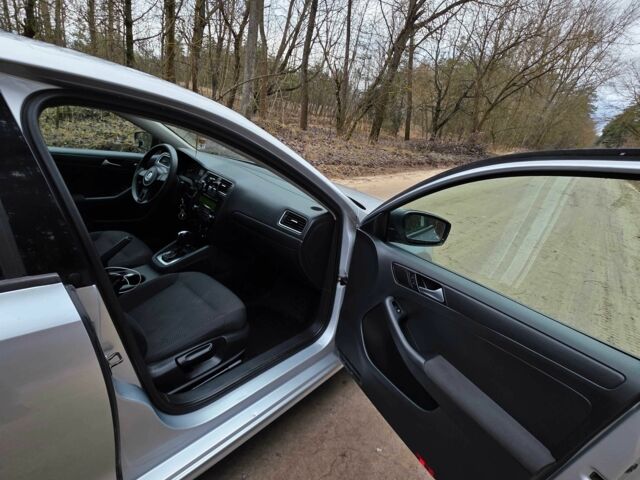 Серый Фольксваген Джетта, объемом двигателя 2 л и пробегом 120 тыс. км за 7700 $, фото 9 на Automoto.ua