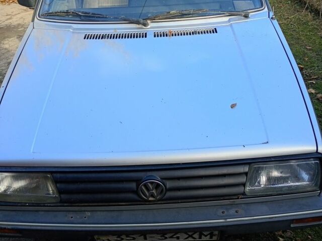 Серый Фольксваген Джетта, объемом двигателя 1.6 л и пробегом 250 тыс. км за 1750 $, фото 3 на Automoto.ua