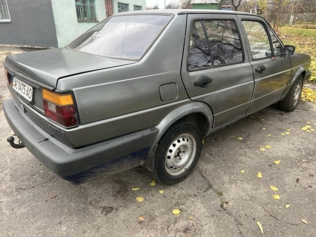 Серый Фольксваген Джетта, объемом двигателя 1.3 л и пробегом 300 тыс. км за 1430 $, фото 2 на Automoto.ua