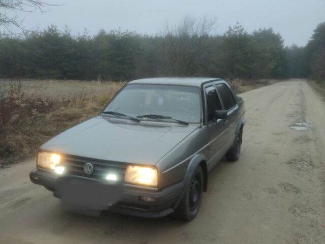 Серый Фольксваген Джетта, объемом двигателя 1.6 л и пробегом 500 тыс. км за 750 $, фото 2 на Automoto.ua