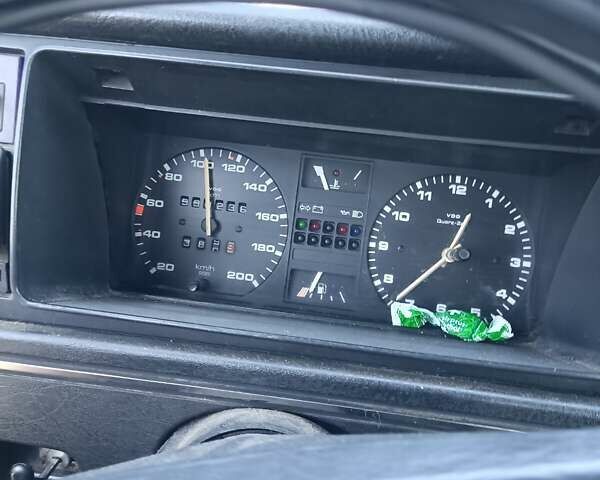 Серый Фольксваген Джетта, объемом двигателя 1.3 л и пробегом 300 тыс. км за 1200 $, фото 3 на Automoto.ua