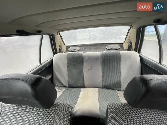 Серый Фольксваген Джетта, объемом двигателя 1.6 л и пробегом 150 тыс. км за 1000 $, фото 5 на Automoto.ua