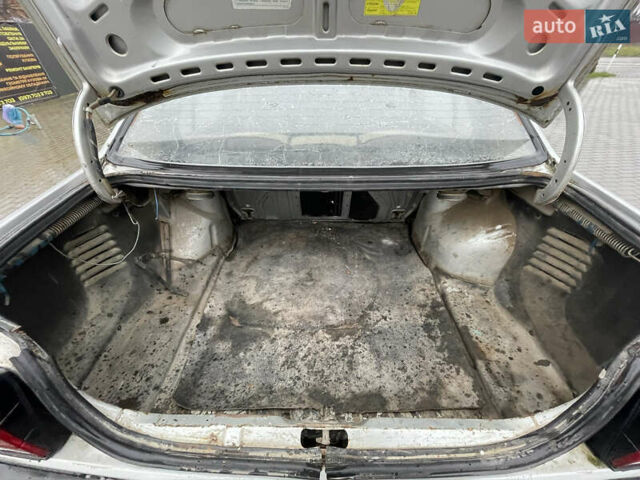 Серый Фольксваген Джетта, объемом двигателя 1.6 л и пробегом 150 тыс. км за 1000 $, фото 7 на Automoto.ua