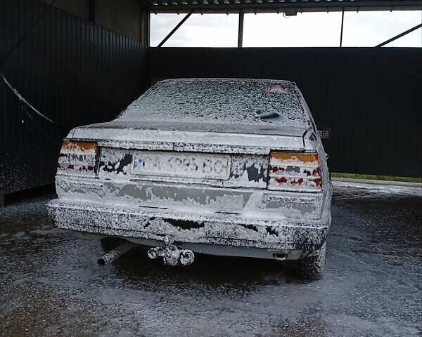 Серый Фольксваген Джетта, объемом двигателя 1.8 л и пробегом 380 тыс. км за 1500 $, фото 4 на Automoto.ua