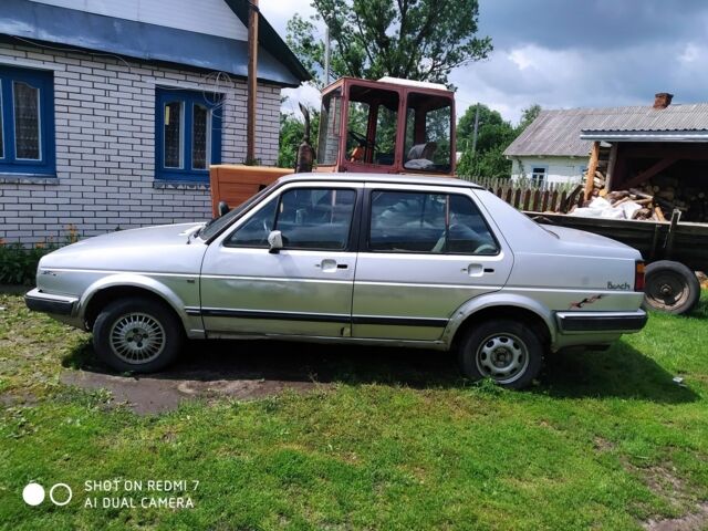Сірий Фольксваген Джетта, об'ємом двигуна 1 л та пробігом 234 тис. км за 349 $, фото 1 на Automoto.ua