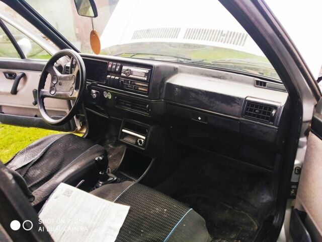 Серый Фольксваген Джетта, объемом двигателя 1 л и пробегом 234 тыс. км за 450 $, фото 9 на Automoto.ua