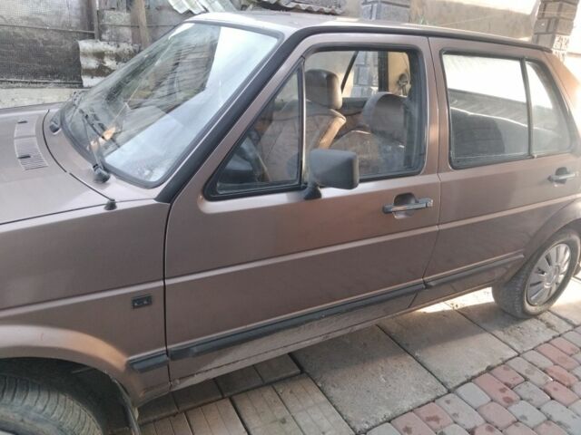 Сірий Фольксваген Джетта, об'ємом двигуна 1.6 л та пробігом 333 тис. км за 650 $, фото 2 на Automoto.ua