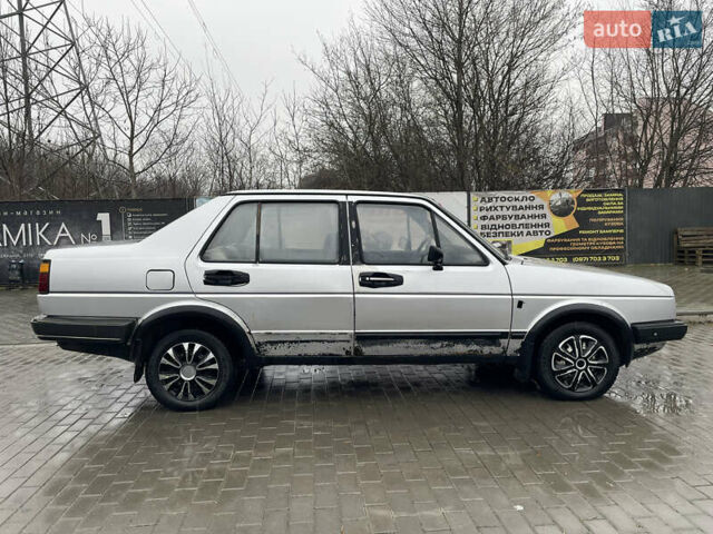 Серый Фольксваген Джетта, объемом двигателя 1.6 л и пробегом 150 тыс. км за 1000 $, фото 3 на Automoto.ua