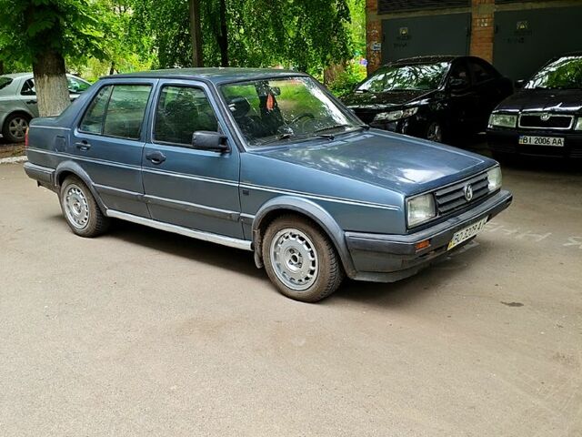 Сірий Фольксваген Джетта, об'ємом двигуна 1.8 л та пробігом 300 тис. км за 1050 $, фото 1 на Automoto.ua