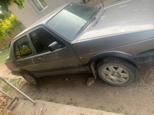 Сірий Фольксваген Джетта, об'ємом двигуна 1.8 л та пробігом 400 тис. км за 400 $, фото 2 на Automoto.ua