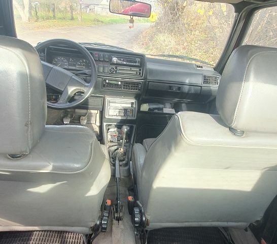 Серый Фольксваген Джетта, объемом двигателя 1.8 л и пробегом 3 тыс. км за 850 $, фото 4 на Automoto.ua