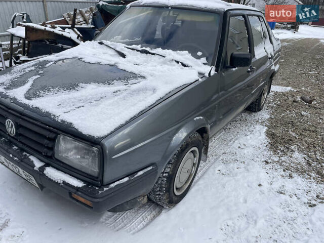 Сірий Фольксваген Джетта, об'ємом двигуна 1.6 л та пробігом 320 тис. км за 1350 $, фото 4 на Automoto.ua