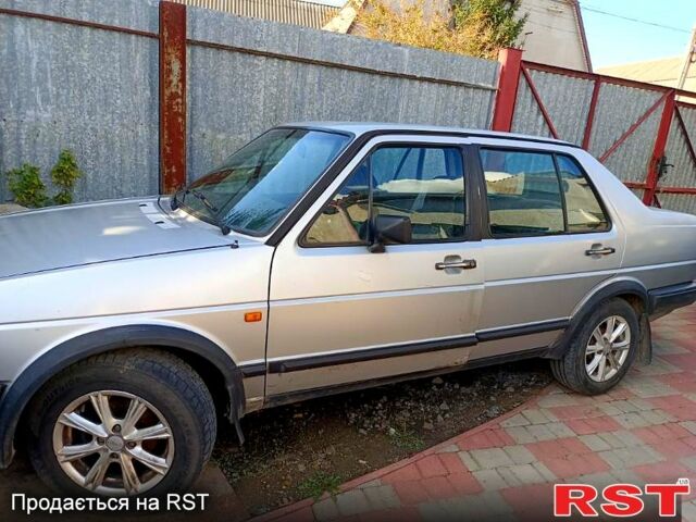 Сірий Фольксваген Джетта, об'ємом двигуна 1.5 л та пробігом 300 тис. км за 1500 $, фото 5 на Automoto.ua