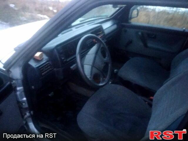 Серый Фольксваген Джетта, объемом двигателя 1.3 л и пробегом 222 тыс. км за 850 $, фото 1 на Automoto.ua