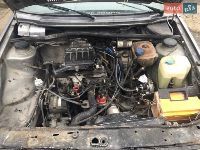 Сірий Фольксваген Джетта, об'ємом двигуна 1.6 л та пробігом 250 тис. км за 1500 $, фото 9 на Automoto.ua