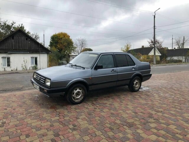 Серый Фольксваген Джетта, объемом двигателя 1.6 л и пробегом 200 тыс. км за 1300 $, фото 4 на Automoto.ua