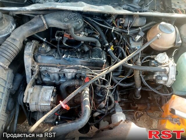 Серый Фольксваген Джетта, объемом двигателя 1.8 л и пробегом 100 тыс. км за 900 $, фото 4 на Automoto.ua