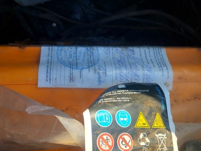 Серый Фольксваген Джетта, объемом двигателя 1.8 л и пробегом 100 тыс. км за 900 $, фото 5 на Automoto.ua