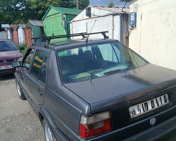 Серый Фольксваген Джетта, объемом двигателя 1.8 л и пробегом 183 тыс. км за 1300 $, фото 2 на Automoto.ua