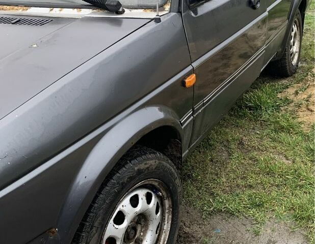 Сірий Фольксваген Джетта, об'ємом двигуна 1.6 л та пробігом 230 тис. км за 1750 $, фото 5 на Automoto.ua