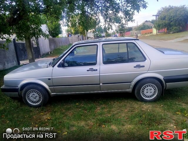 Серый Фольксваген Джетта, объемом двигателя 1.8 л и пробегом 380 тыс. км за 1600 $, фото 3 на Automoto.ua