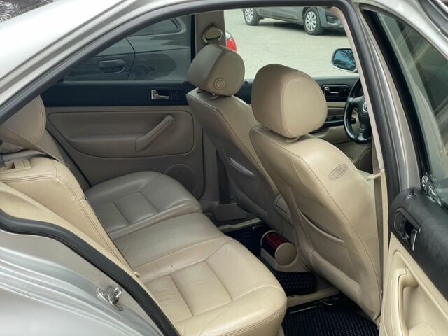 Серый Фольксваген Джетта, объемом двигателя 2 л и пробегом 340 тыс. км за 3100 $, фото 3 на Automoto.ua