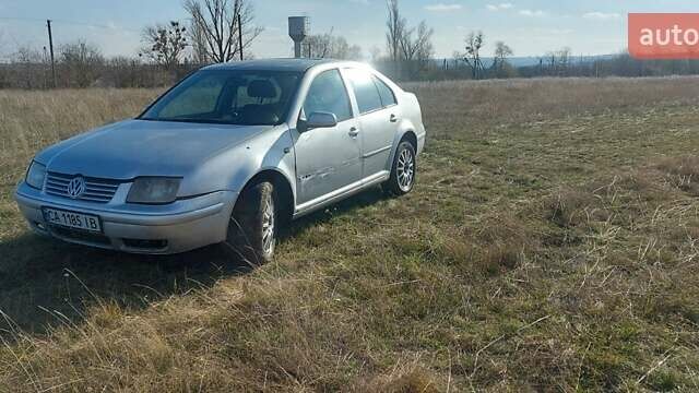 Серый Фольксваген Джетта, объемом двигателя 1.78 л и пробегом 240 тыс. км за 2500 $, фото 3 на Automoto.ua