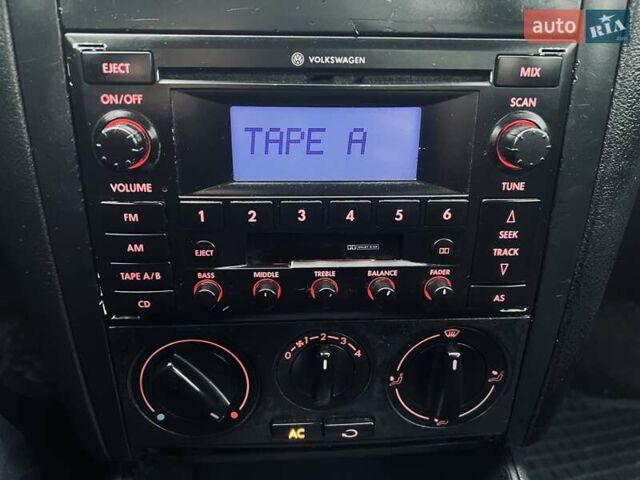 Серый Фольксваген Джетта, объемом двигателя 2 л и пробегом 231 тыс. км за 3950 $, фото 39 на Automoto.ua