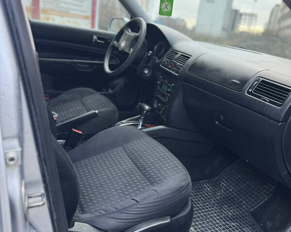 Серый Фольксваген Джетта, объемом двигателя 2 л и пробегом 230 тыс. км за 3950 $, фото 8 на Automoto.ua