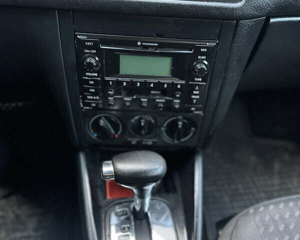 Серый Фольксваген Джетта, объемом двигателя 2 л и пробегом 230 тыс. км за 3950 $, фото 11 на Automoto.ua