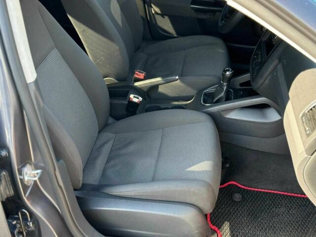 Серый Фольксваген Джетта, объемом двигателя 1.6 л и пробегом 310 тыс. км за 5590 $, фото 19 на Automoto.ua