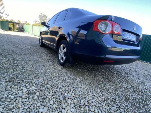 Серый Фольксваген Джетта, объемом двигателя 1.6 л и пробегом 227 тыс. км за 5500 $, фото 1 на Automoto.ua