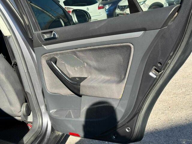 Серый Фольксваген Джетта, объемом двигателя 1.6 л и пробегом 310 тыс. км за 5590 $, фото 13 на Automoto.ua