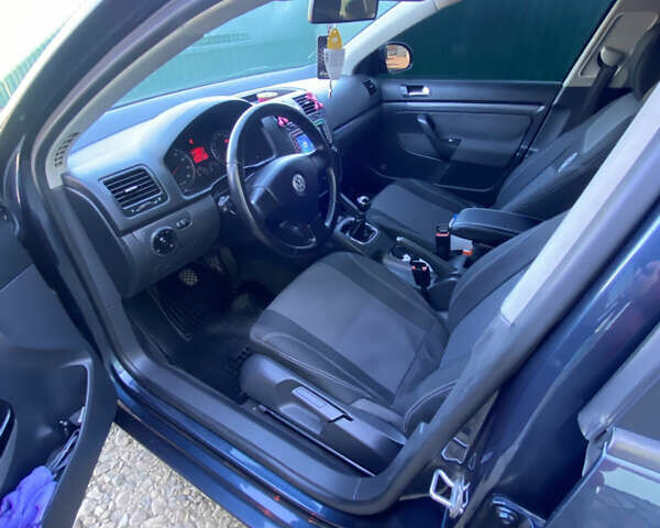 Сірий Фольксваген Джетта, об'ємом двигуна 1.6 л та пробігом 227 тис. км за 5500 $, фото 15 на Automoto.ua