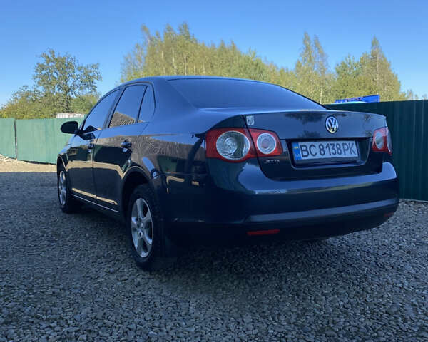 Сірий Фольксваген Джетта, об'ємом двигуна 1.6 л та пробігом 227 тис. км за 5500 $, фото 8 на Automoto.ua