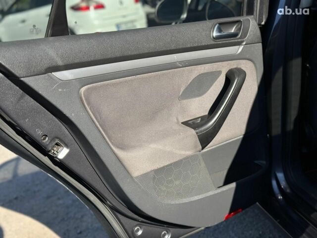 Сірий Фольксваген Джетта, об'ємом двигуна 1.6 л та пробігом 310 тис. км за 5590 $, фото 10 на Automoto.ua