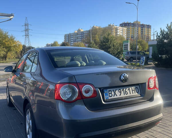 Серый Фольксваген Джетта, объемом двигателя 1.6 л и пробегом 203 тыс. км за 6250 $, фото 5 на Automoto.ua