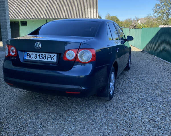 Сірий Фольксваген Джетта, об'ємом двигуна 1.6 л та пробігом 227 тис. км за 5500 $, фото 4 на Automoto.ua