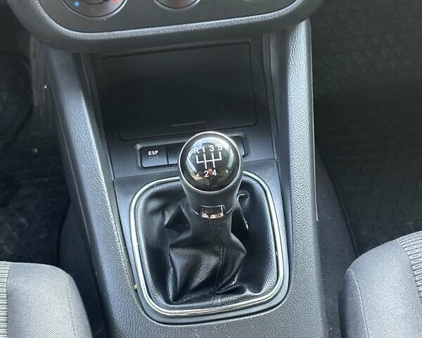 Сірий Фольксваген Джетта, об'ємом двигуна 1.6 л та пробігом 255 тис. км за 6200 $, фото 18 на Automoto.ua