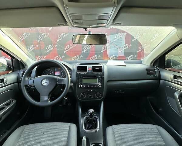 Сірий Фольксваген Джетта, об'ємом двигуна 1.6 л та пробігом 255 тис. км за 6200 $, фото 15 на Automoto.ua