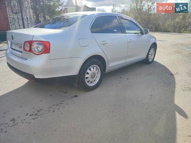 Сірий Фольксваген Джетта, об'ємом двигуна 1.97 л та пробігом 295 тис. км за 5200 $, фото 4 на Automoto.ua