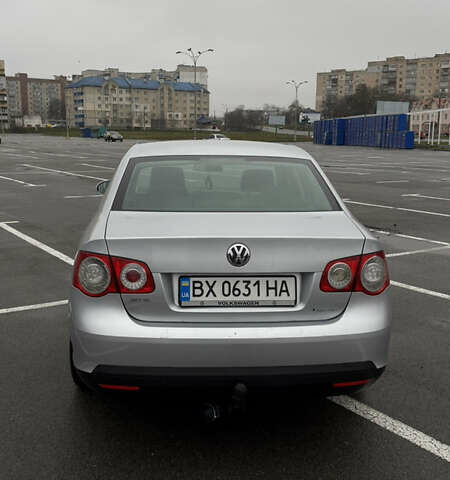 Серый Фольксваген Джетта, объемом двигателя 1.6 л и пробегом 184 тыс. км за 6100 $, фото 5 на Automoto.ua