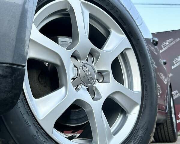 Сірий Фольксваген Джетта, об'ємом двигуна 1.6 л та пробігом 255 тис. км за 6500 $, фото 5 на Automoto.ua